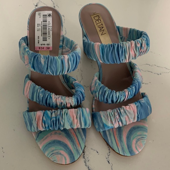 Deltan Heels